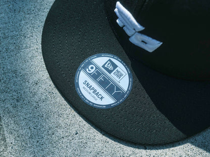 950 R ROMAN KANJI LOGO BLK WHT